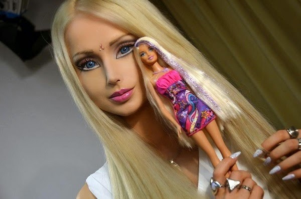 Búp bê sống Valeria Lukyanova