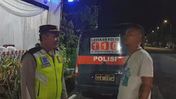 Polres Indramayu Bantu Warga Yang Tertinggal Bus Saat Mudik Lebaran 2024