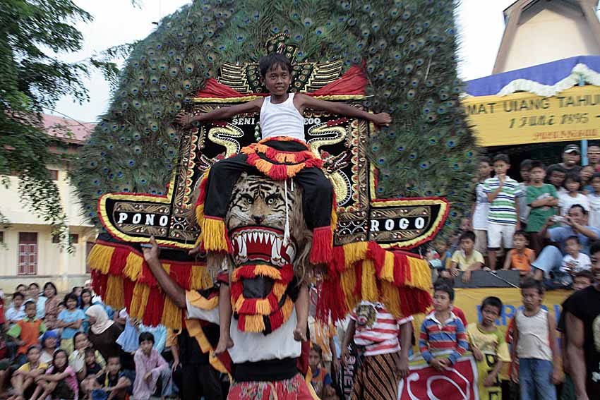 Kebudayaan dan Kesenian di Jawa Timur ~ Budaya Indonesia