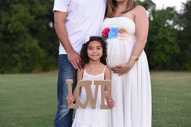 Maternity Photos by Martina in Austin, Texas