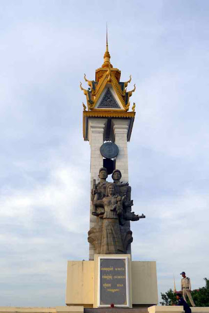 Cambodia-Vietnam Friendship Monument, Phnom Penh