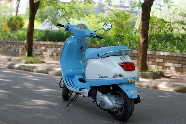 Sơn xe Vespa LX bi-Color  xanh trắng