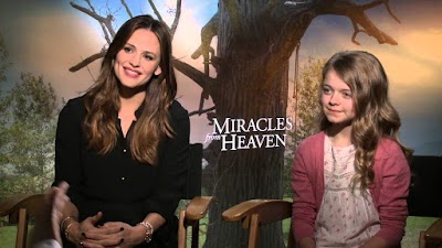 Review Film Miracles from Heaven (2016)