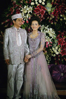 Model Kebaya Pengantin Modern, Kebaya Pengantin Modern, model kebaya, model kebaya modern, model kebaya modern terkini, 