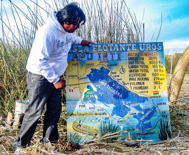 Ilhas flutuantes dos Uros em Puno Peru