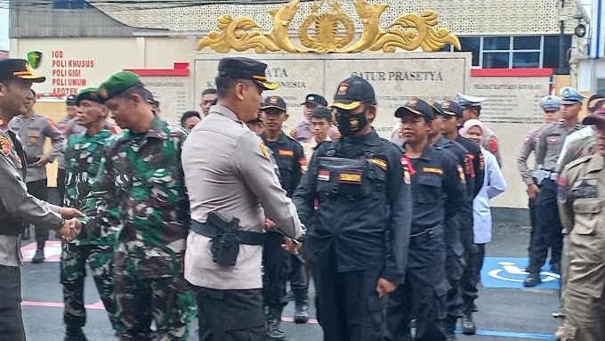 Senkom Mitra Polri Kotabaru Terima Penghargaan Dari Kapolres 