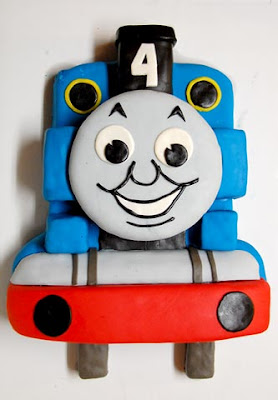 Thomas  Train Birthday Cake on Amanda Creates  Thomas The Train Cake Pattern