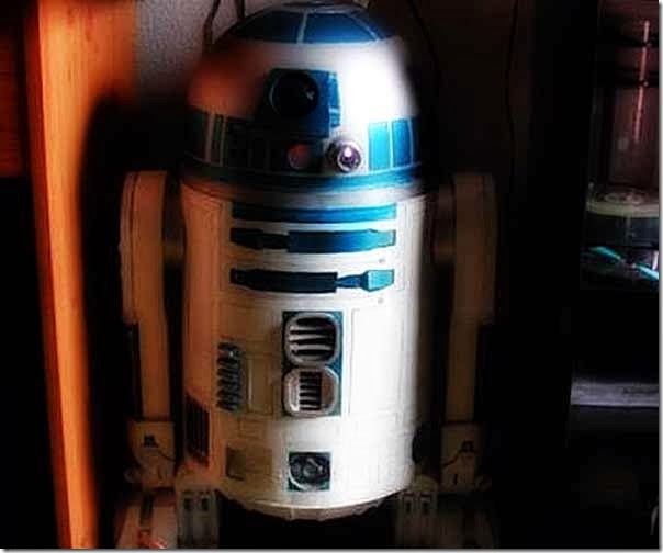 R2D2