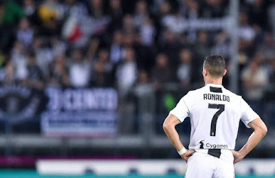 <img src="Cristiano Ronaldo.png"Cristiano Ronaldo beats Lionel Messi to win all-time men's international scoring record - CastinoStudios.">