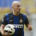 Chelsea and Man United keen to tempt Cambiasso to England