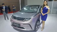 Pemerintah Hapus Pajak Barang Mewah Mobil Listrik Impor CBU