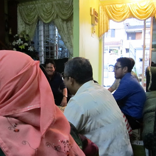 UPDATE 3- DULU DIRISIK KINI MERISIK