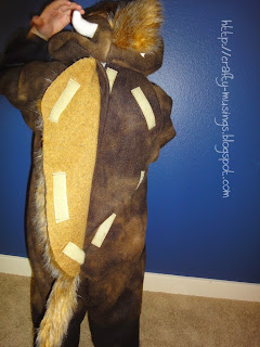 Baby Beefalo costume, back closure