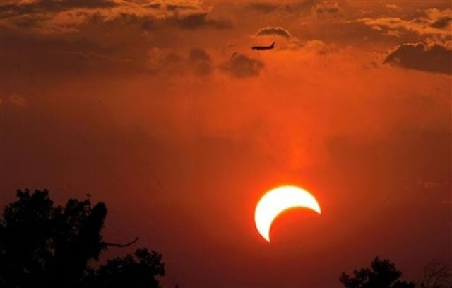 50 Beautiful photos of solar eclipse, solar eclipse, beautiful nature photos, nature photos, awesome