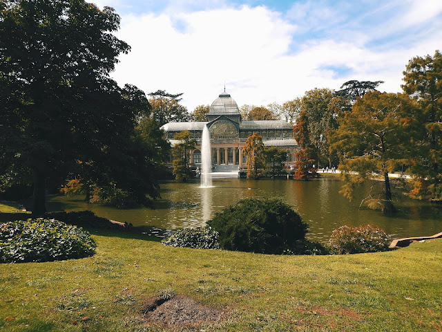 giardino parque del retiro a madrid