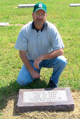 Mike at Angie Debo's grave