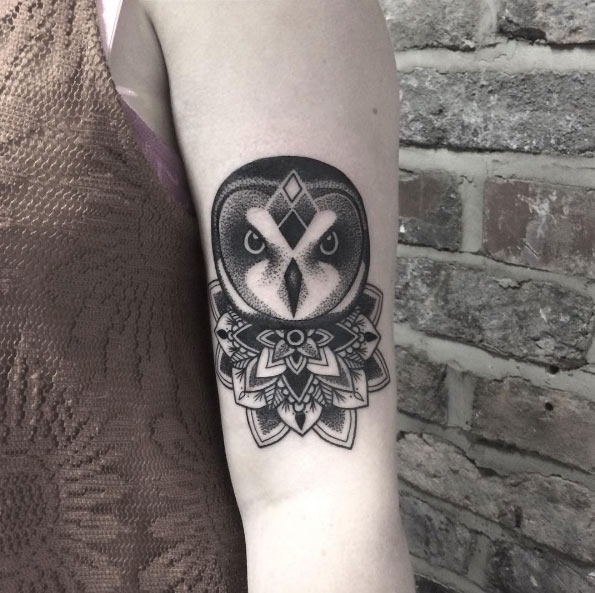 esta_mandala_da_tatuagem_de_coruja