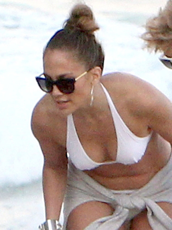 Surya Bina Mitra: Jennifer Lopez: Foto Terbaru Je-Lo Hot 