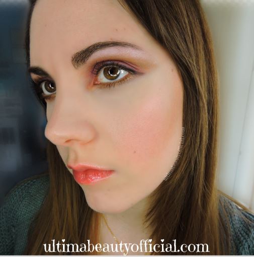 Ultima Beauty: opened eyes, finished makeup look.