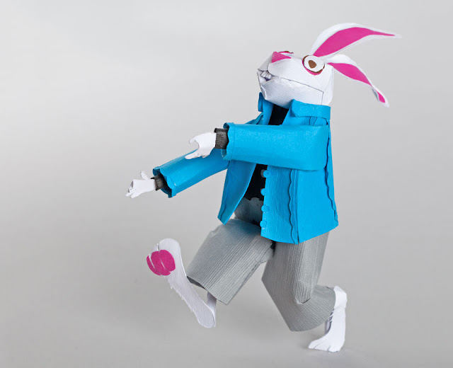 Paper art of Alice in wonderland by Julianna Szabo