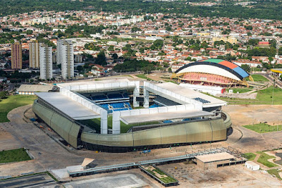 Arena Pantanal em Cuiabá, em abril de 2014. CC BY 3.0. Fonte: http://www.copa2014.gov.br/pt-br/dinamic/galeria_imagem/42482