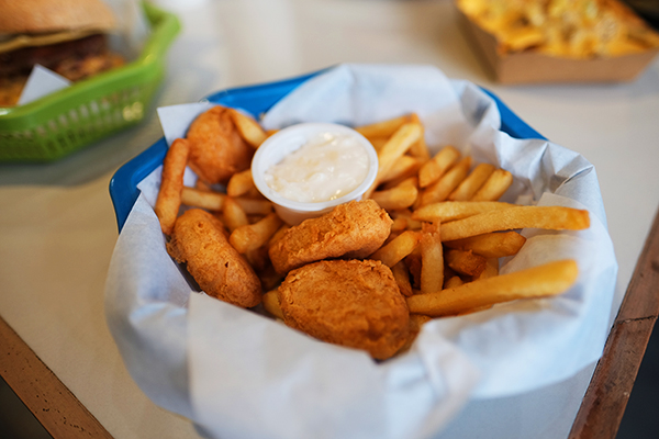 nuggets & fries