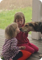 Soja, Vivi och Ronja myser