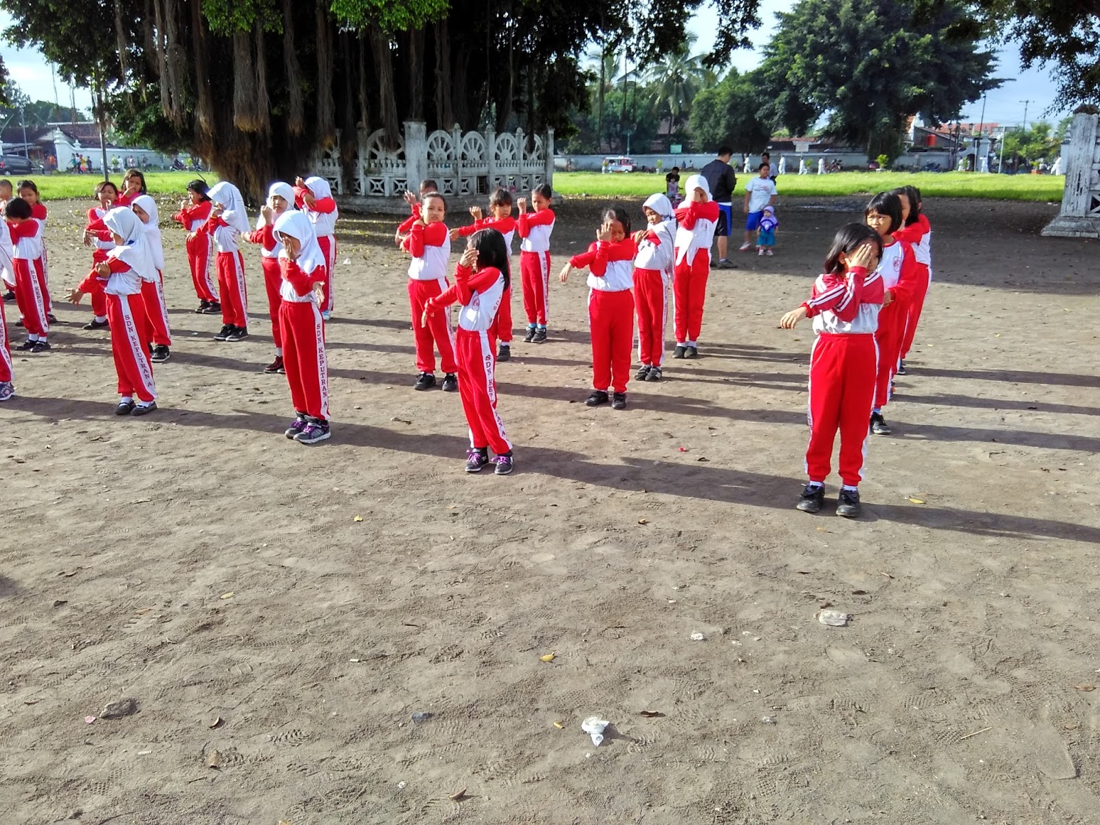 Olahraga kelas II C SD KEP "A" Yogyakarta tahun 2016