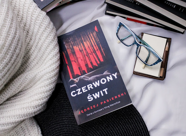 "Czerwony świt" Jędrzej Pasierski - recenzja przedpremierowa