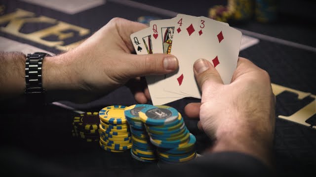 BERMAIN POKER DENGAN TEKNIK SEMPURNA