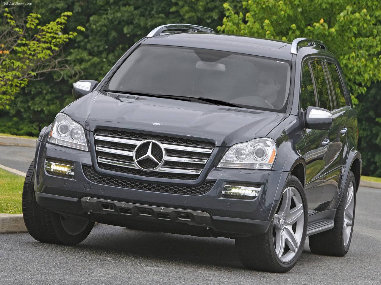 Mercedes Benz Auto twenty first century  2010 Mercedes Benz GL550