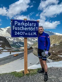 cycling on Grossglockner High Alpine Road in Salzburg and Carinthia regions of Austria using Veloce full carbon road bike rental