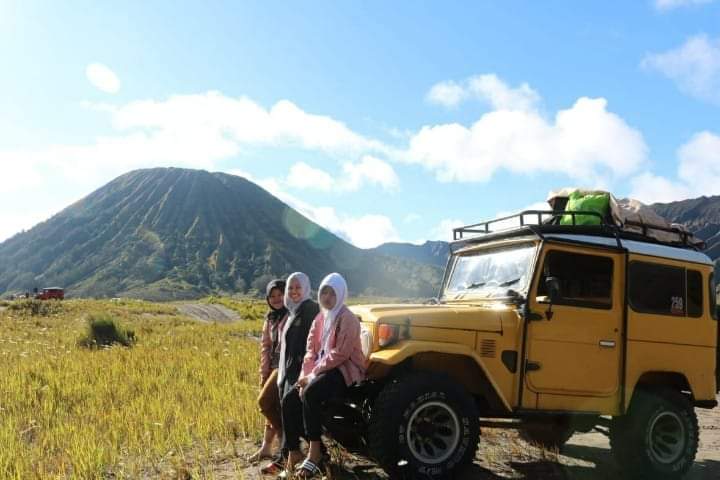 Sewa Jeep dari Pintu Masuk Gunung Bromo