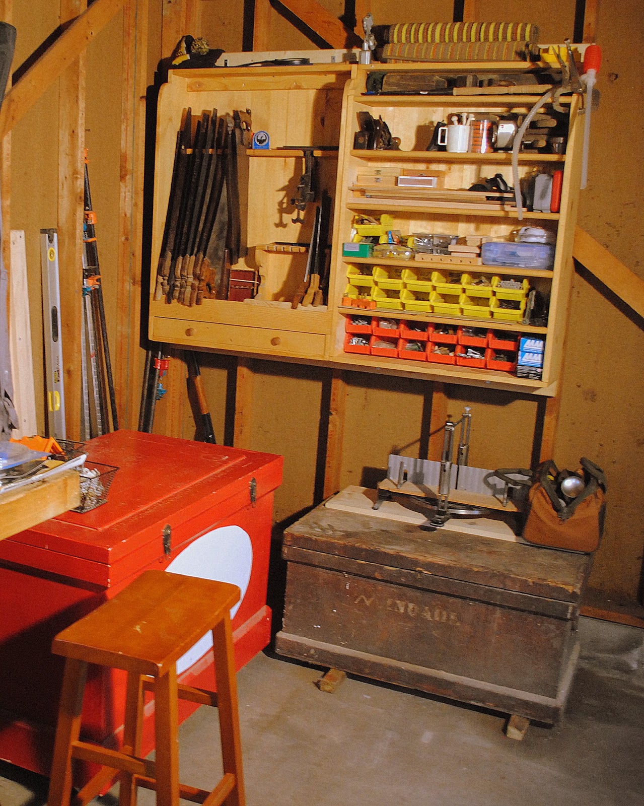 woodwork tool cabinet plans