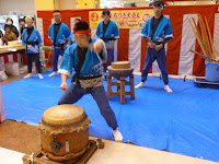 威勢の好い、太鼓！