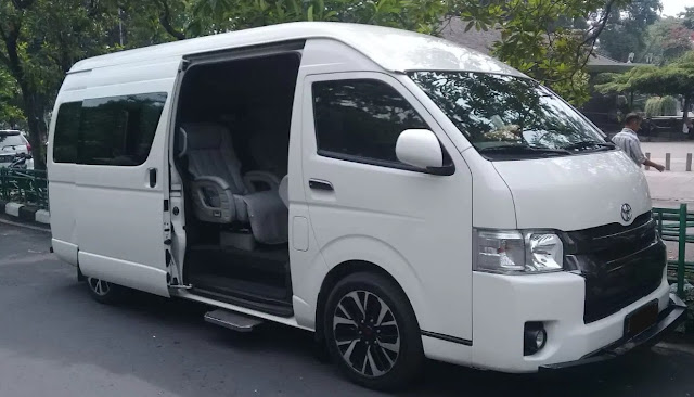 Sewa Hiace Luxury di Jogja: Kenali Fasilitas dan Harga Terbaik