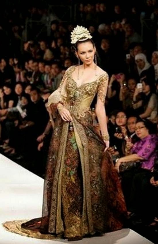 Model rambut untuk kebaya modern