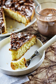 Gâteau au Lait d'Amande et son Glaçage Bicolore - Une Graine d'Idée