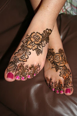 mehndi tattoos