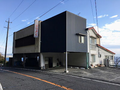 大崩海岸のカフェ「かいざん」