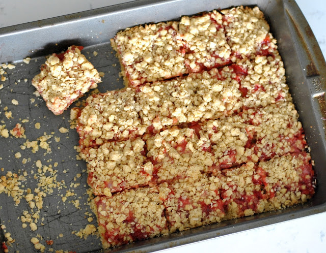 Strawberry Oat Bars