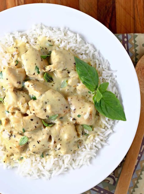 chicken curry and coconut sauce