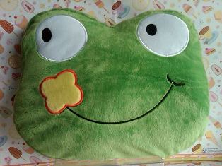 Boneka, Pernak-Pernik, Bantal kepala keropi, pernak pernik lucu, pernak pernik unik, Pernak pernik keropi, bantal keropi, boneka keropi, keropi, keropi collection, bantal boneka
