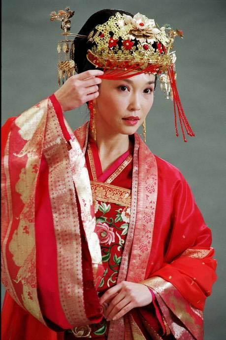 Traditional Chinese Wedding Dresses