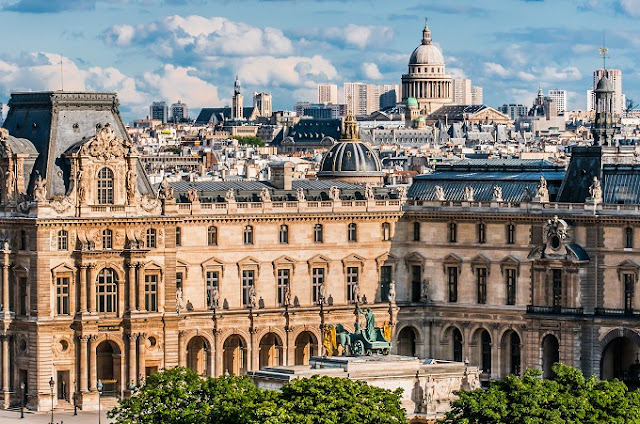 El Museo del Louvre