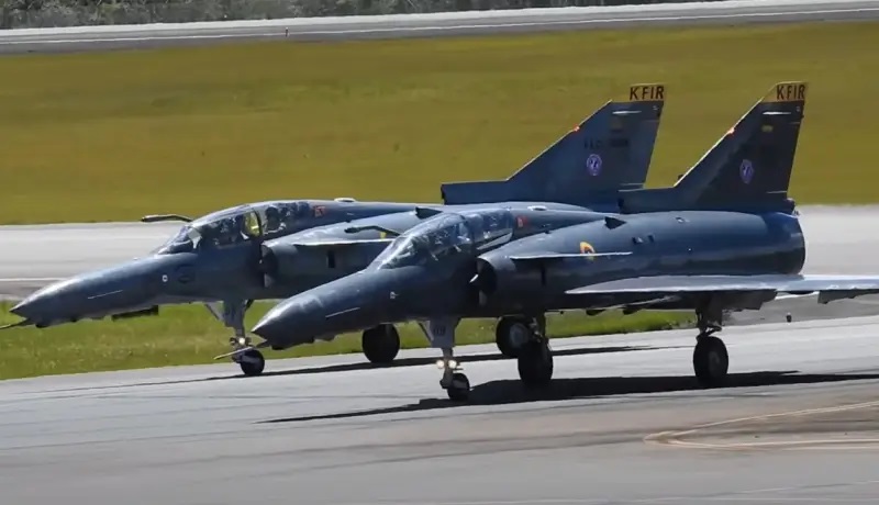 naval - Fuerzas armadas de Colombia - Página 5 Kfir