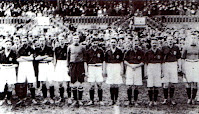 SELECCIÓN DE HOLANDA - Temporada 1922-23 - Addicks, Harry Dénis, Bieshaar, Van Linge, Jan De Boer, Jole, Groosjohan, Sigmond, Le Fèvre, Eb Van der Kluft y Heijnen - ALEMANIA 0 HOLANDA 0 - 10/05/1923 - Partido amistoso - Hamburgo, Alemania, Sportplatz Hohe Luft