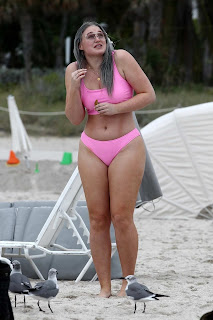 Iskra Lawrence in Pink Bikini at the Beach in Miami, Florida