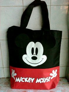 Tas, Pernak-Pernik, Mickey Mouse, pernak pernik lucu, pernak pernik unik, Tas Mickey mouse, Tas Oversize Mickey Mouse, Tas wanita, Tas unik, Tas cantik, Tas lucu