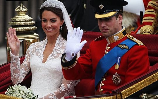 william and kate middleton wedding. Kate Middleton wedding dress